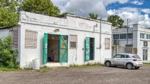 This used to be a warehouse. | Salinas, Puerto Rico Fine Cuisine, Lots of History and Great People | Puerto Rico By GPS